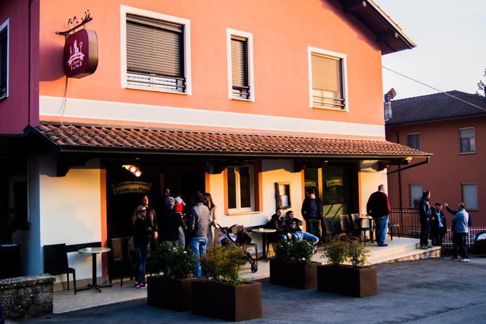 Locanda Della Pieve Tizzano Val Parma Exterior photo